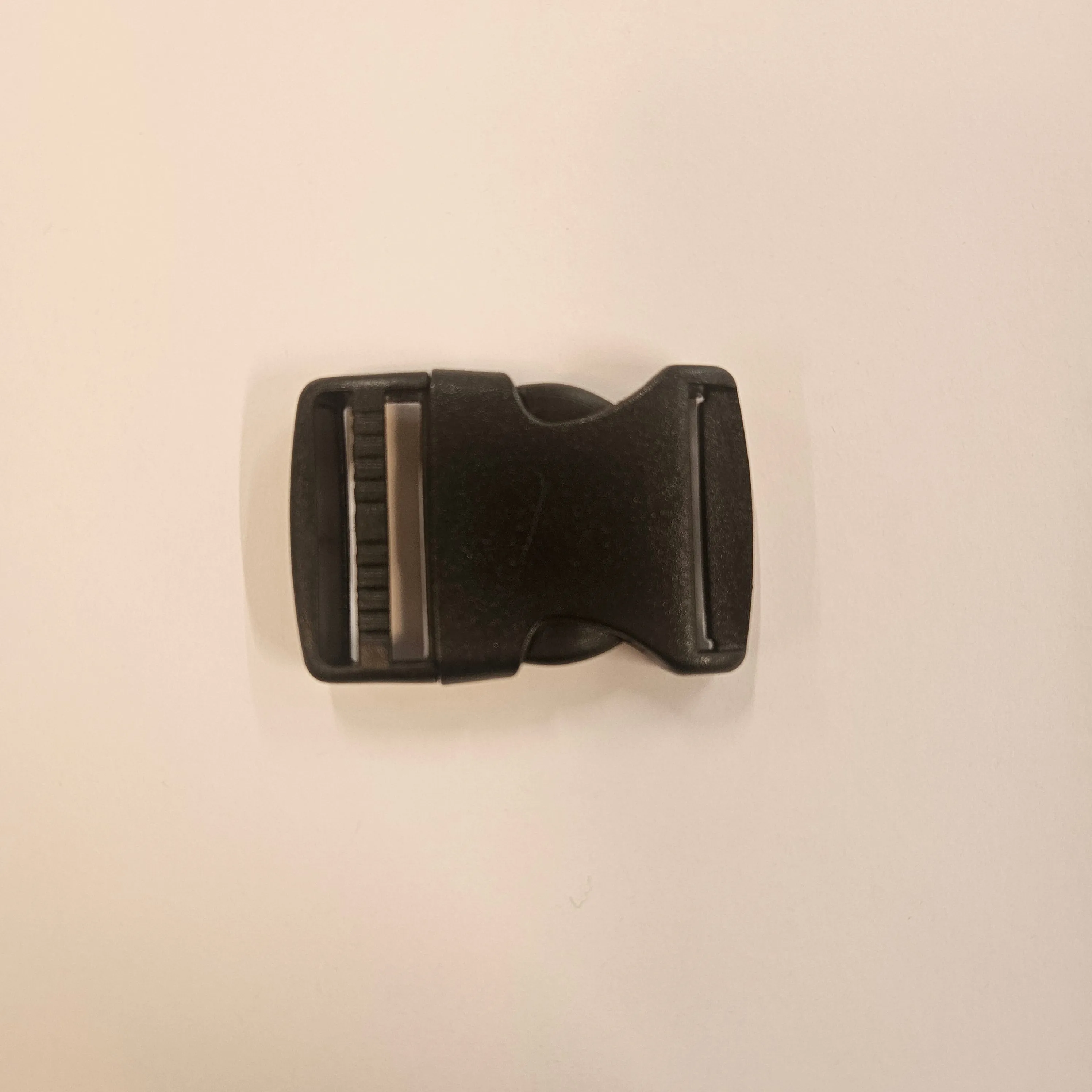 2 Pack Plastic Buckles