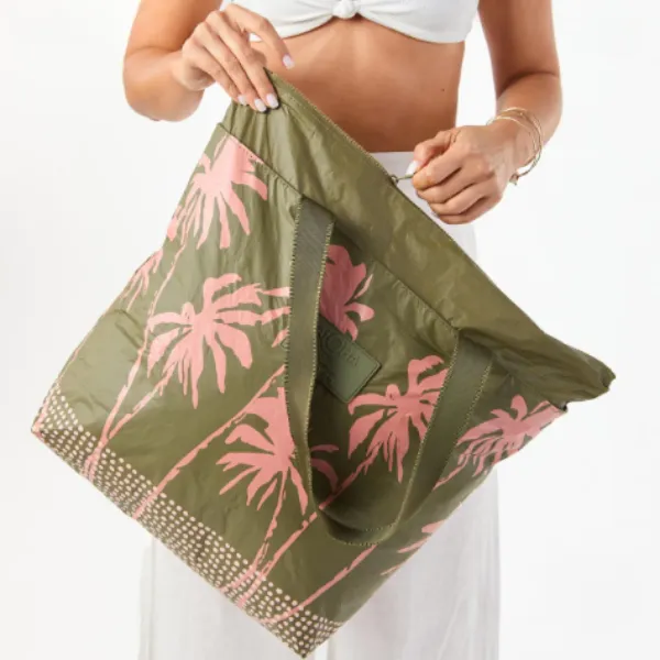 Aloha Paumalu Day Tripper Bag