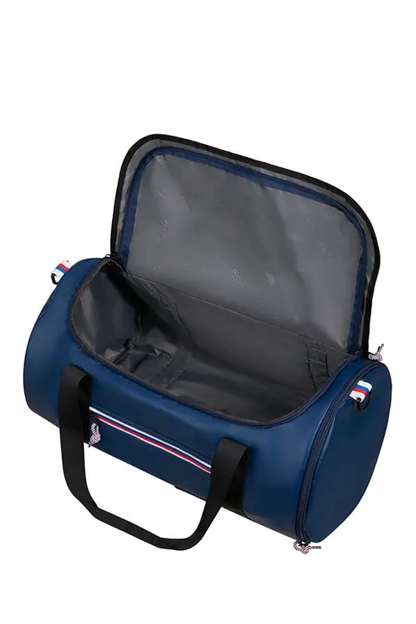 American Tourister Upbeat Pro Duffle Zip Coated