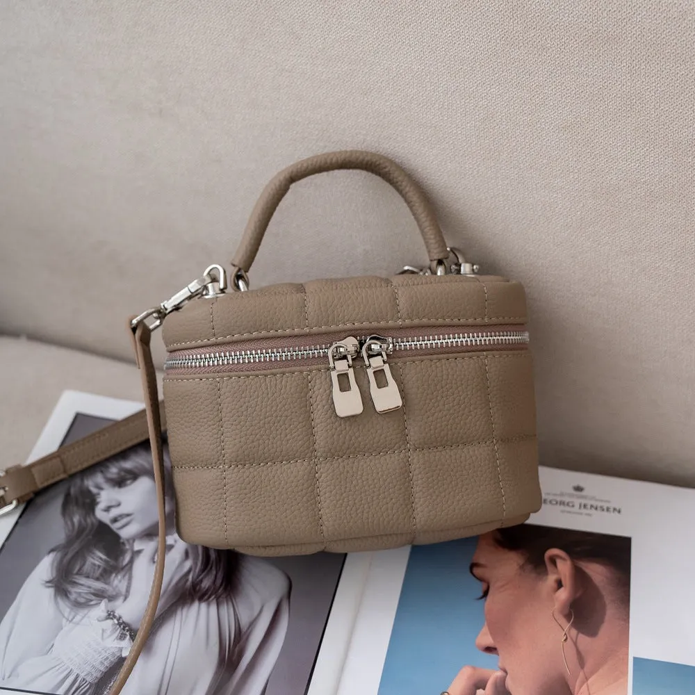 Bags Women's Leather Cosmetic Bags  Fashion TOGO Cowhide Portable Messenger Bags Women's Versatile Box Bags 7035