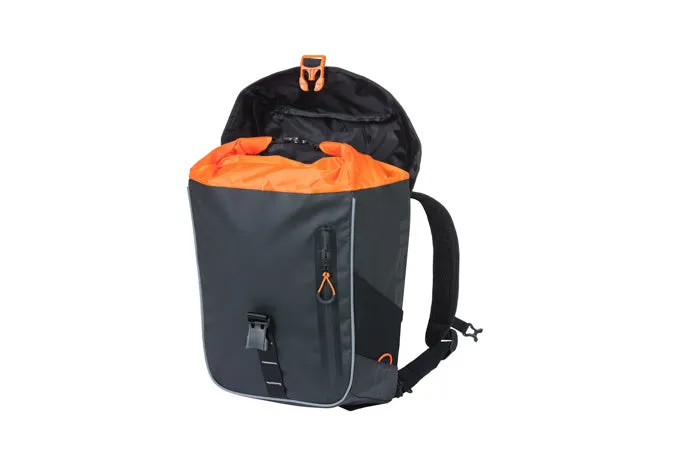 Basil - Miles Tarpaulin Daypack