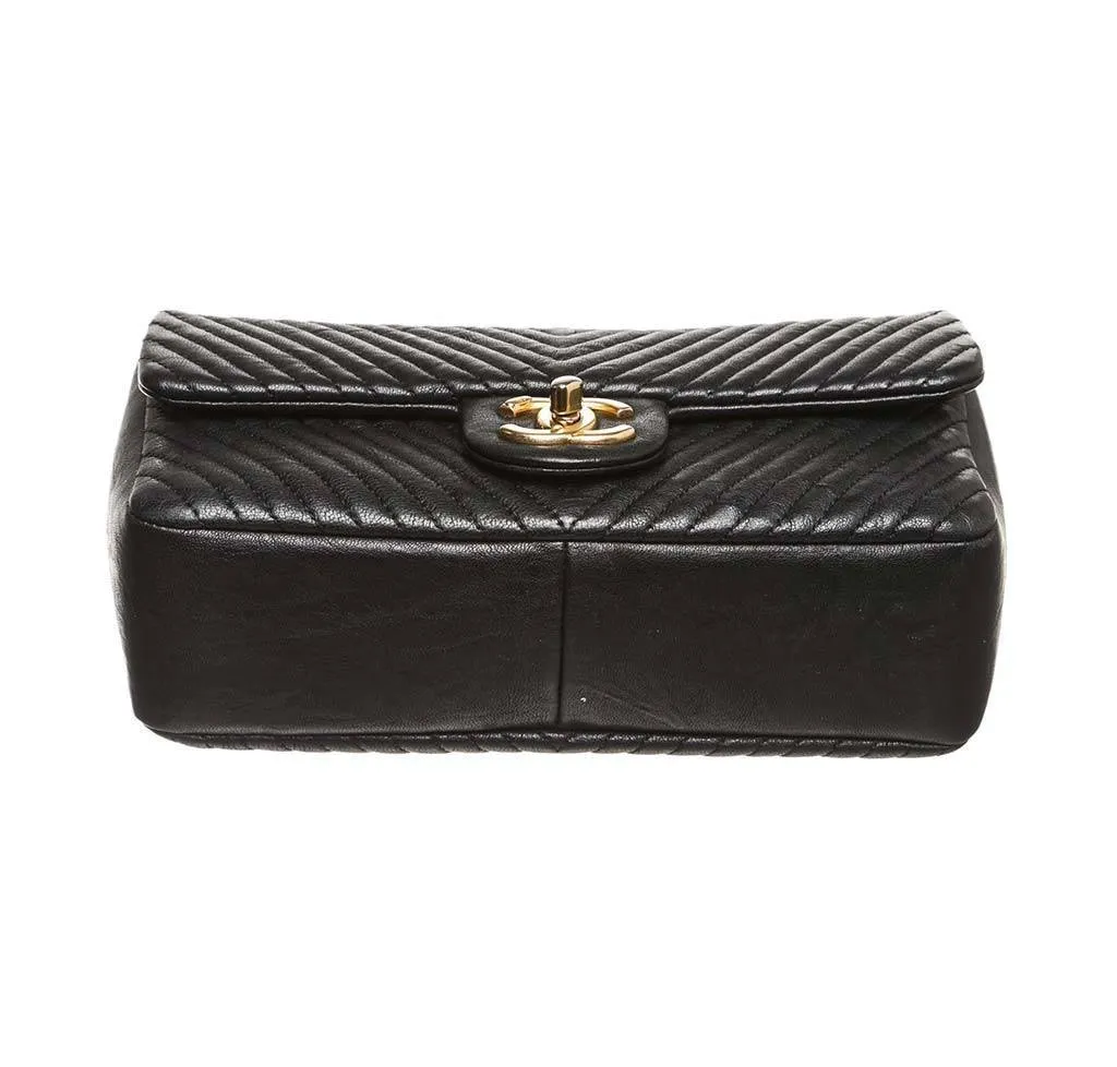 Chanel Black Classic 2.55 Bag Lambskin