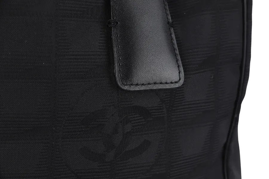 CHANEL TRAVEL LINE VINTAGE MEDIUM (8912xxxx) BLACK NYLON TOTE BAG