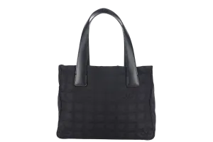 CHANEL TRAVEL LINE VINTAGE MEDIUM (8912xxxx) BLACK NYLON TOTE BAG