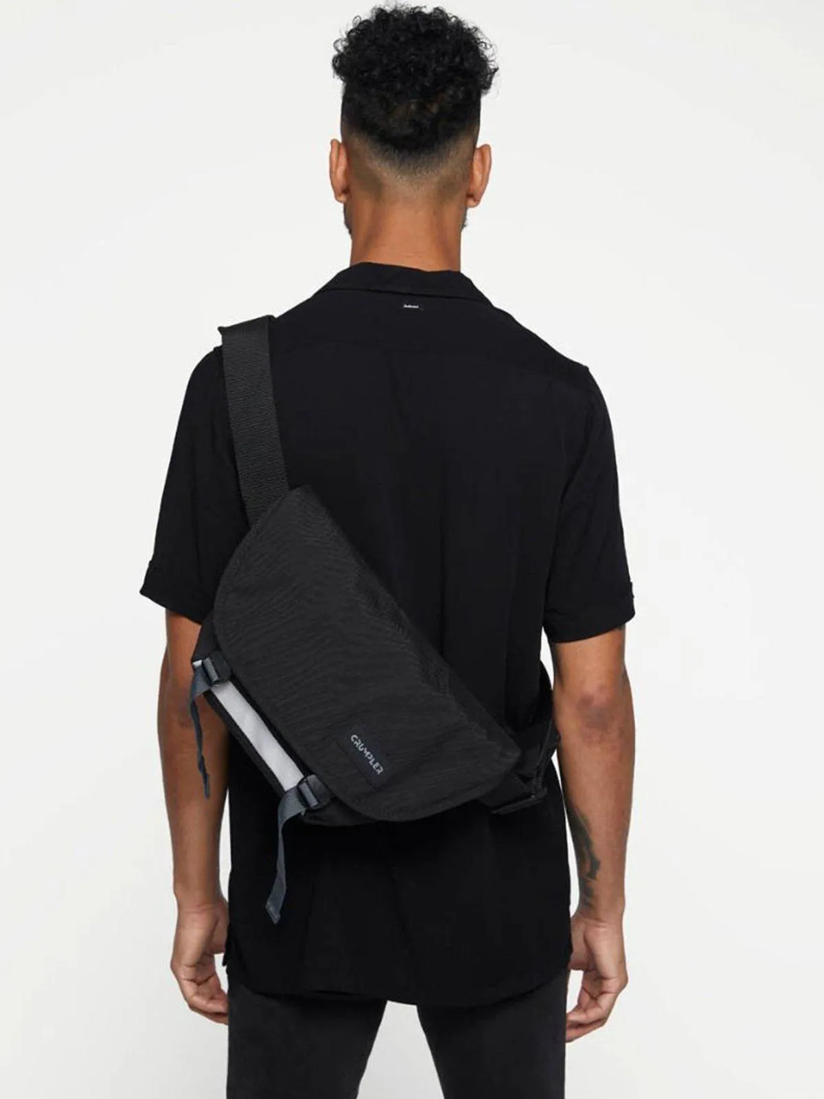 Crumpler Comfort Zone Messenger Bag Small Indigo