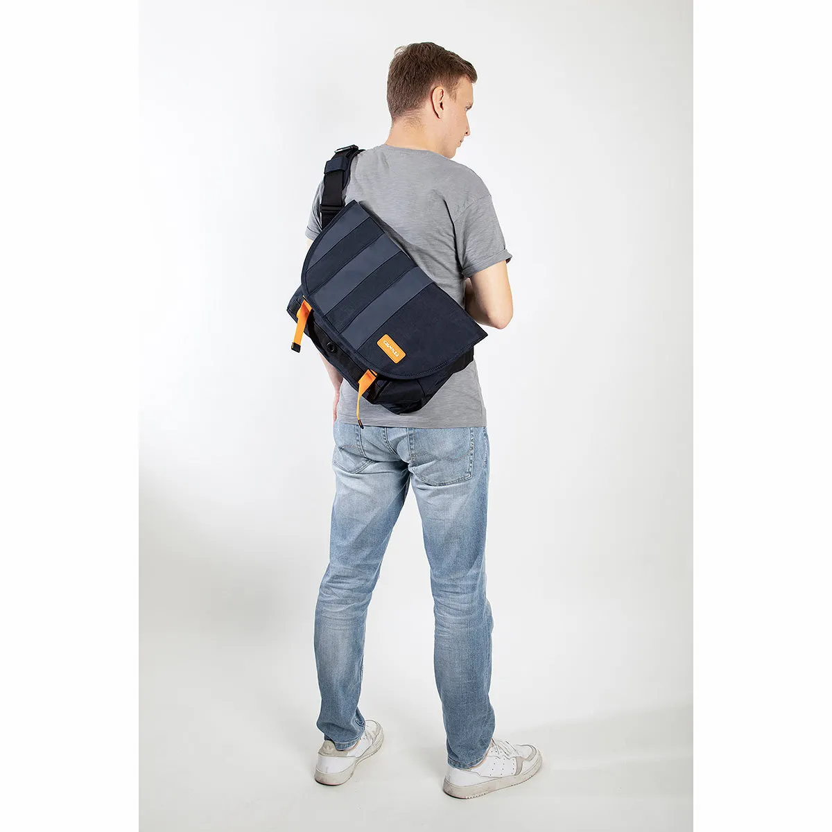 Dinky Di Messenger 16''