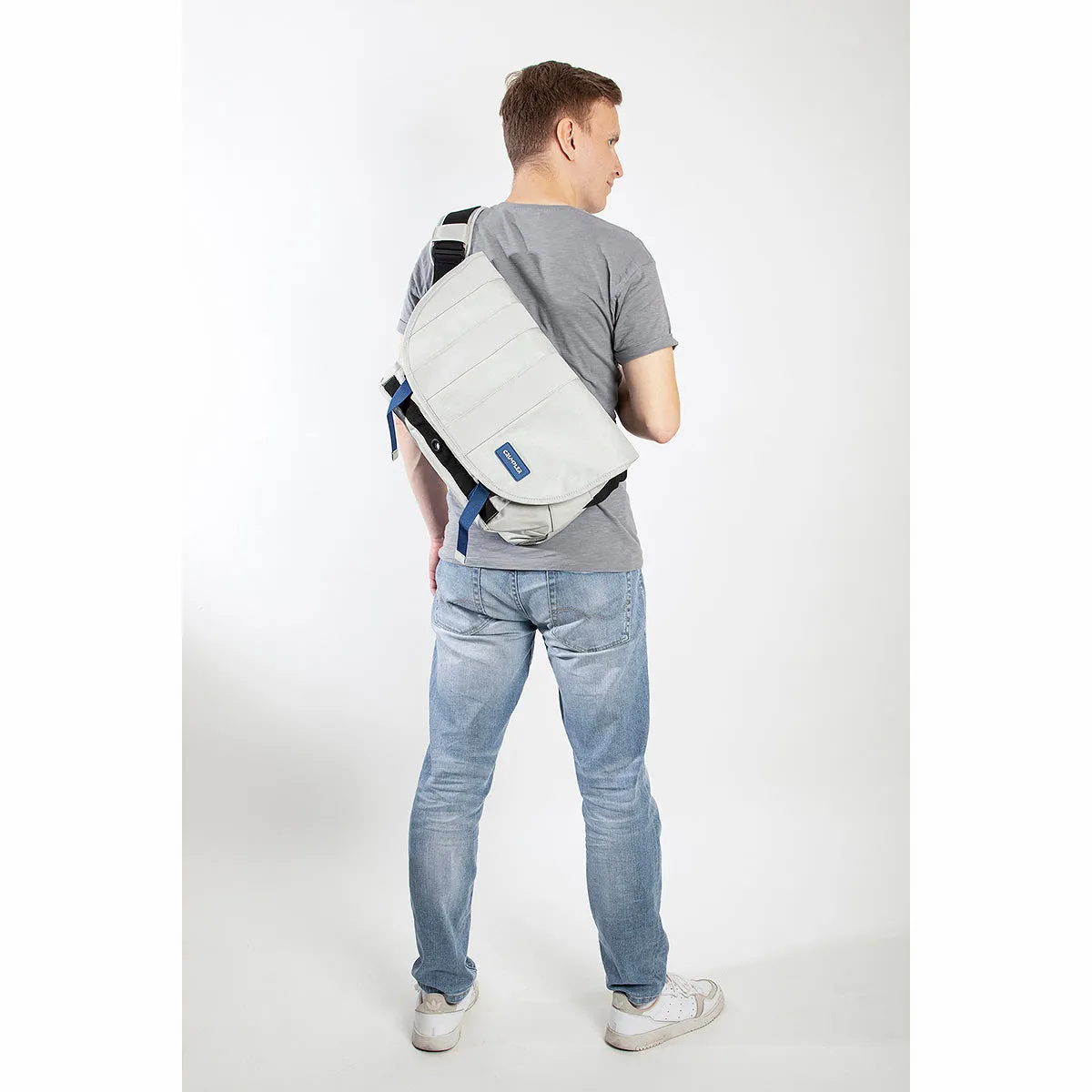 Dinky Di Messenger 16''