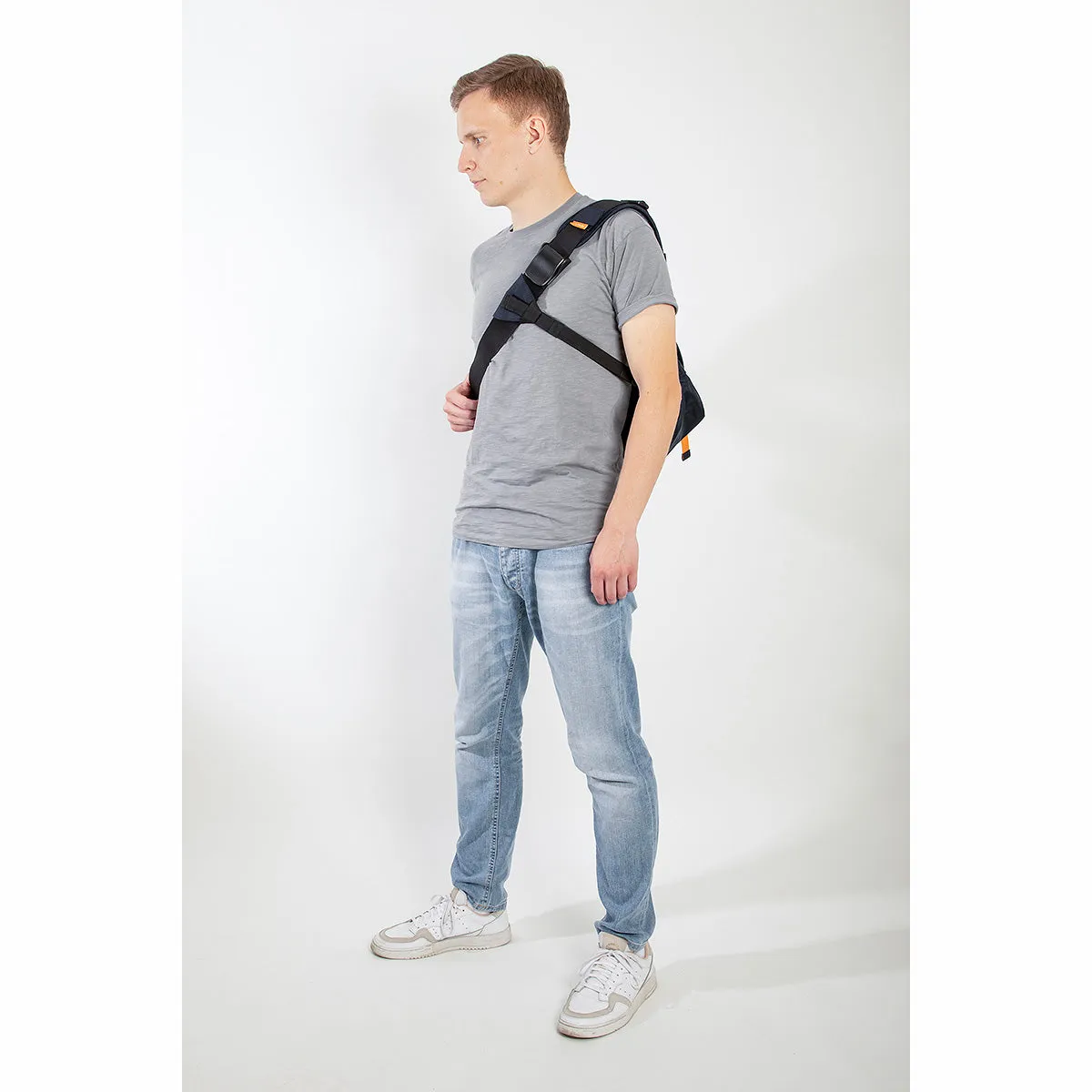Dinky Di Messenger 16''