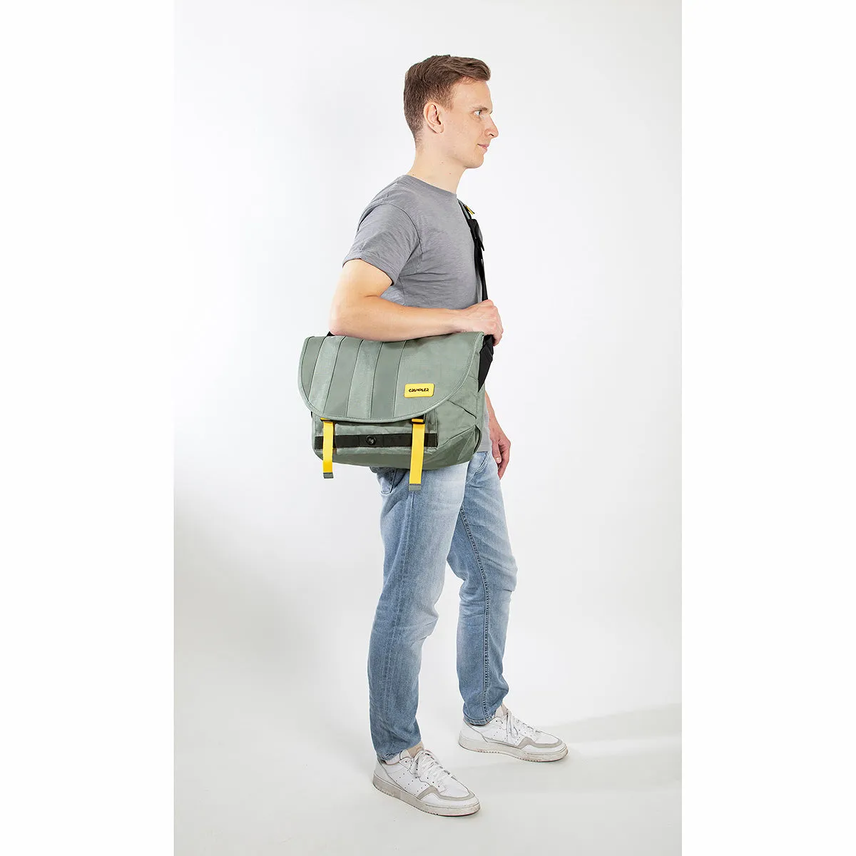 Dinky Di Messenger 16''