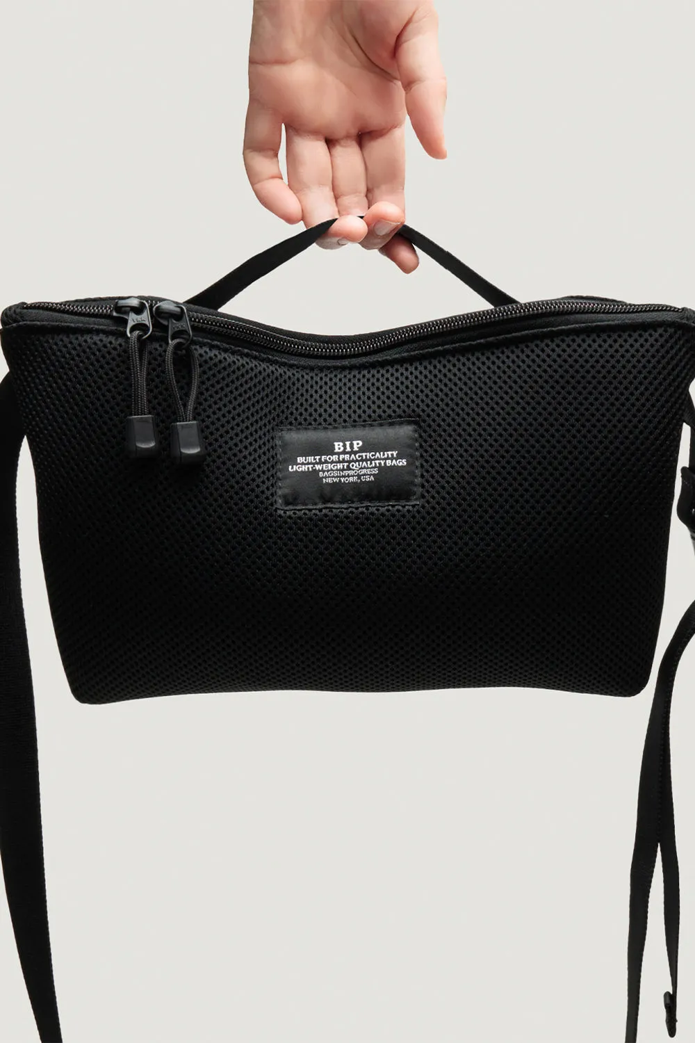 Fannypack Crossbody, Mesh Black