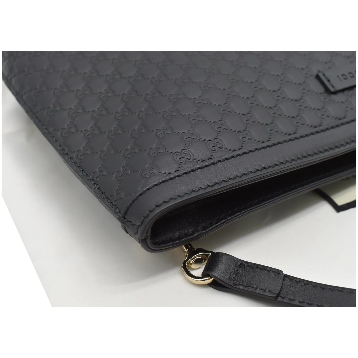 GUCCI Flat Microguccissima Leather Wallet Crossbody Black 607723