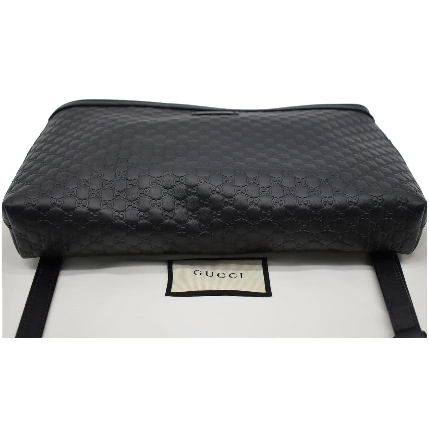 GUCCI Flat Microguccissima Leather Wallet Crossbody Black 607723