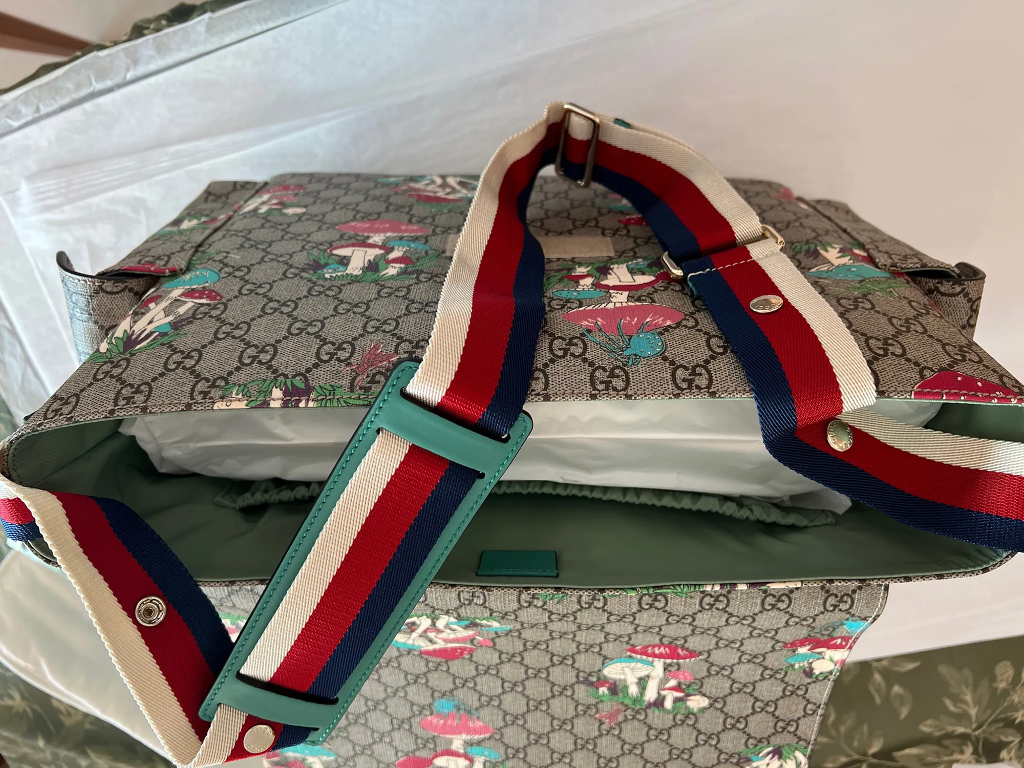 Gucci Supreme Mushroom Canvas Baby Diaper Changing Bag Italy Handbag New