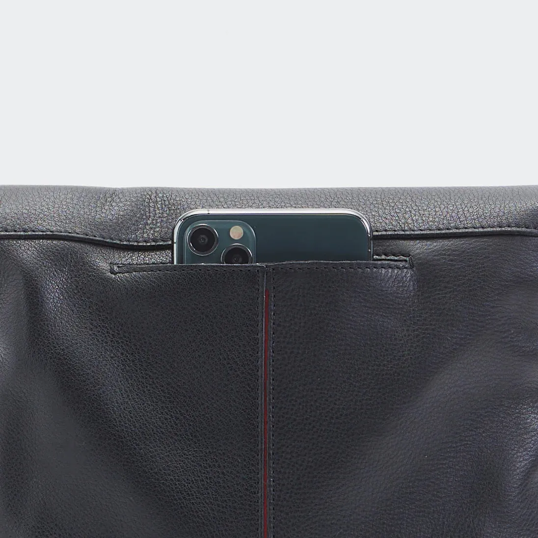 Hammitt VIP Medium Black/Brushed Gold Red Zip Leather Crossbody Clutch