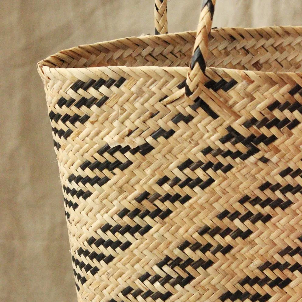 Handwoven Borneo Love Rush Straw Tote