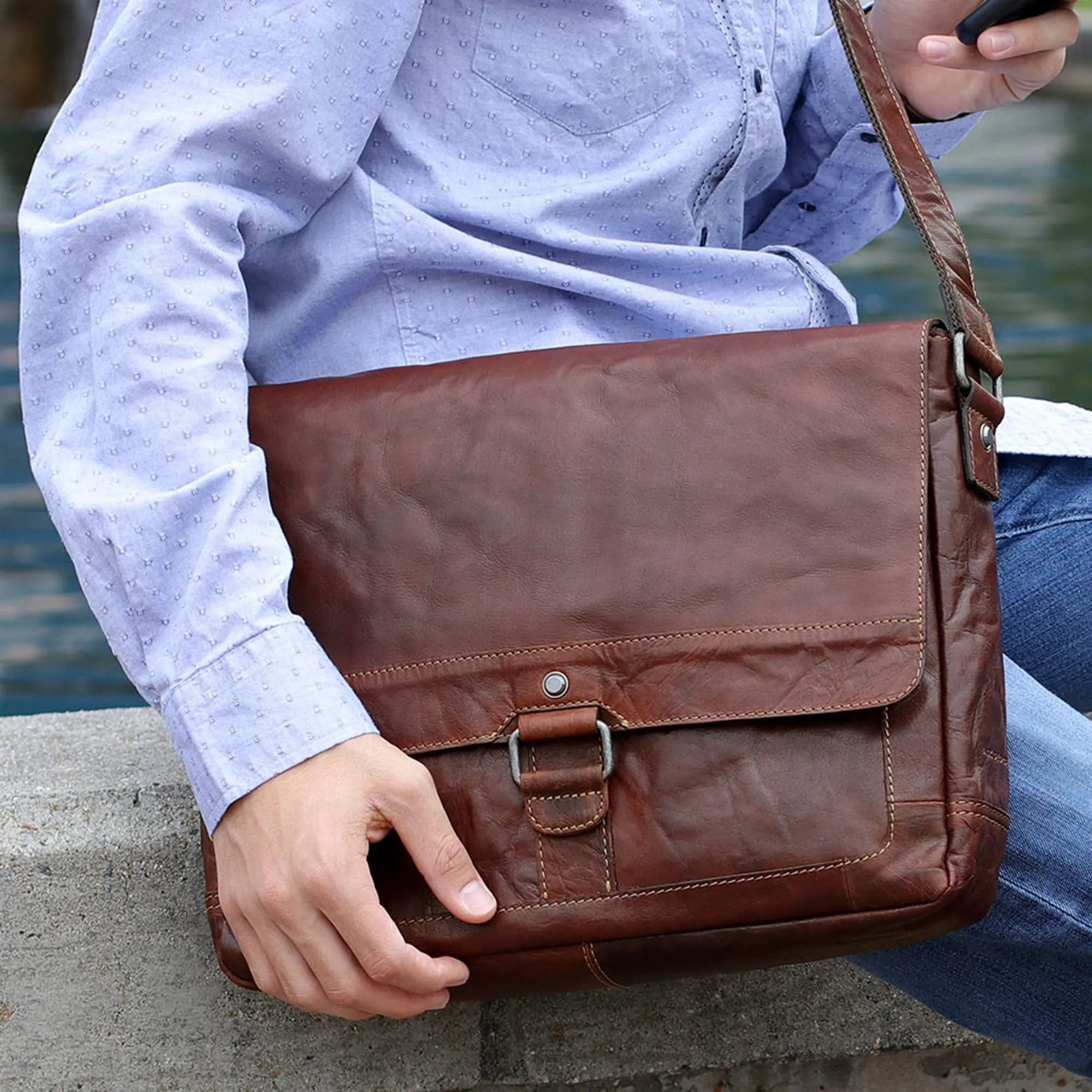Jack Georges Voyager Messenger Bag