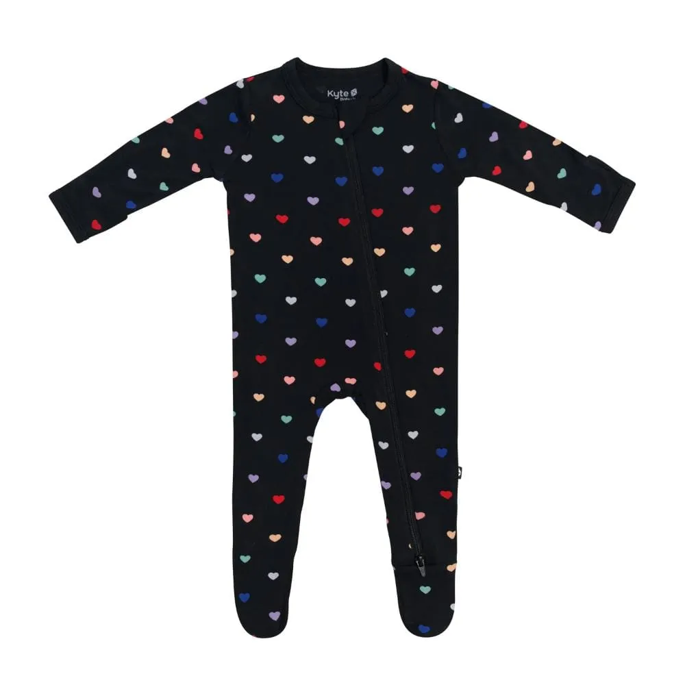Kyte Baby Zippered Footie - Midnight Rainbow Heart