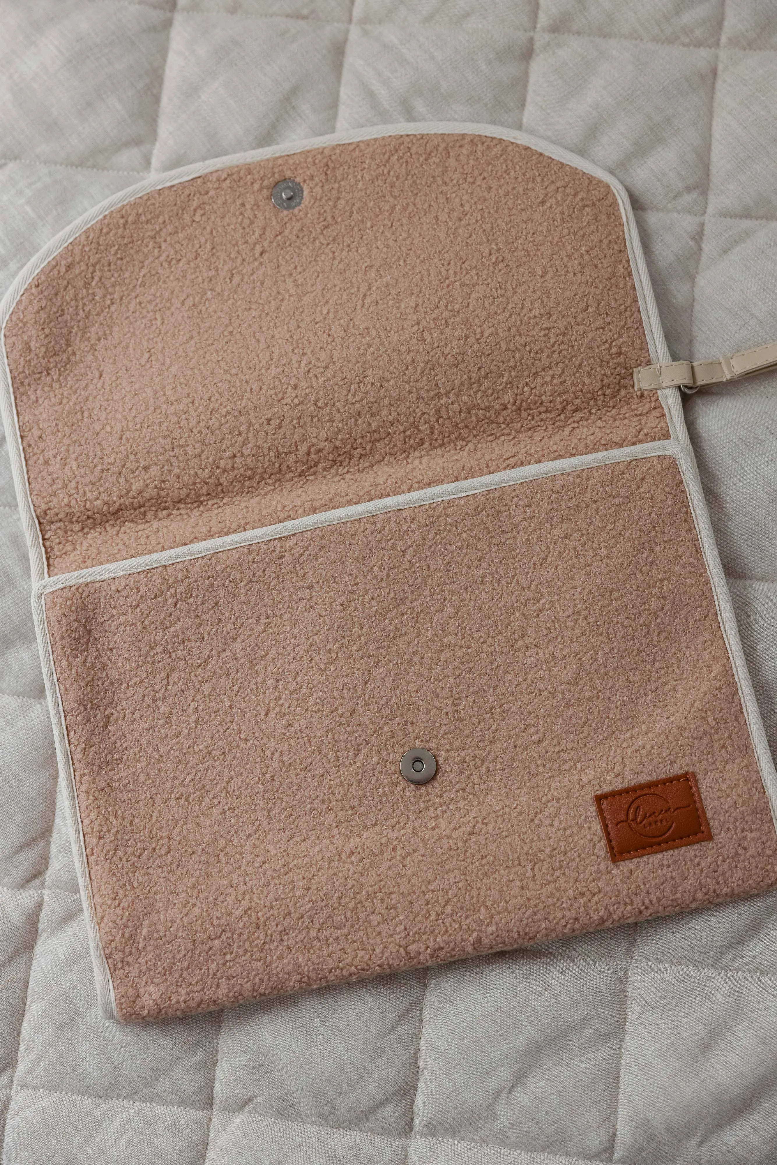 linen label - Teddy Change Mat- Tan