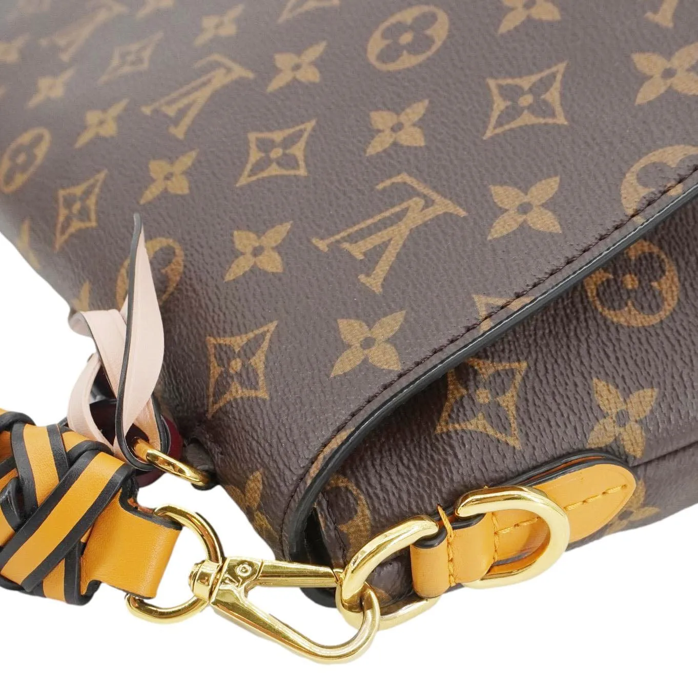 LOUIS VUITTON Beaubourg MM Monogram Canvas Shoulder Bag Brown