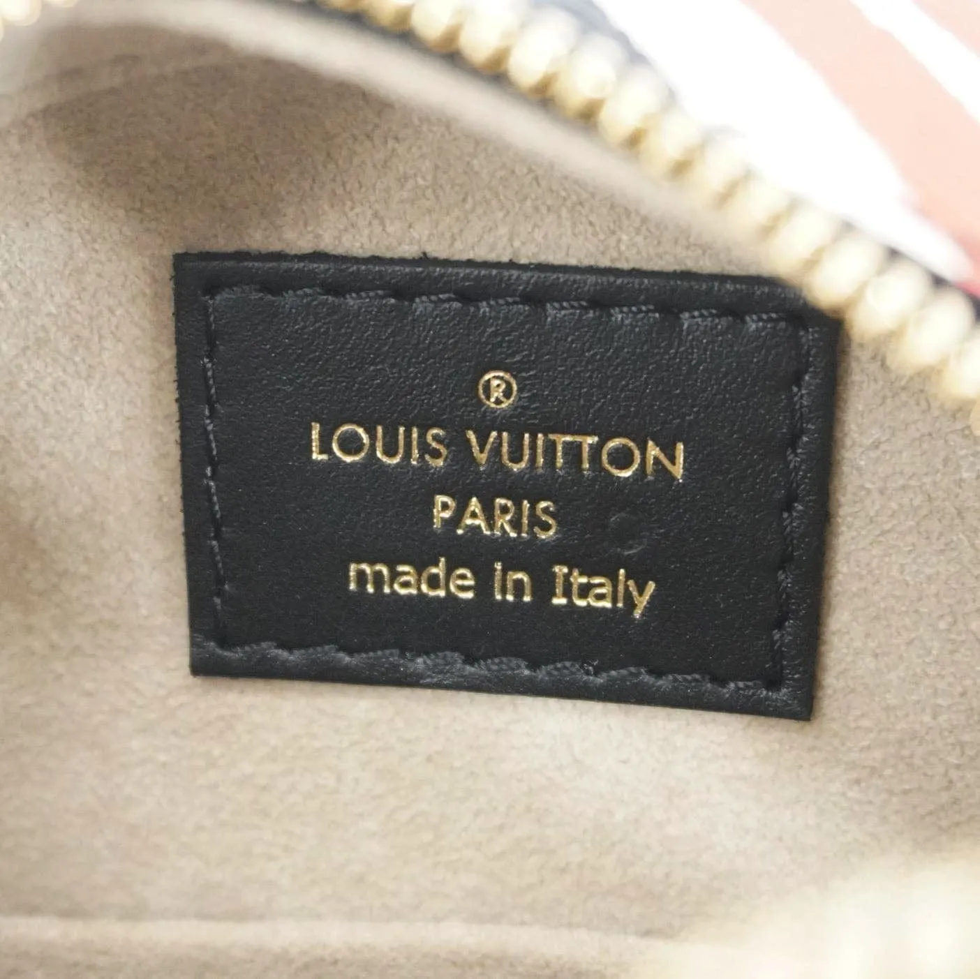 LOUIS VUITTON Boite Chapeau Crafty Giant Monogram Canvas Crossbody Bag Multicolor