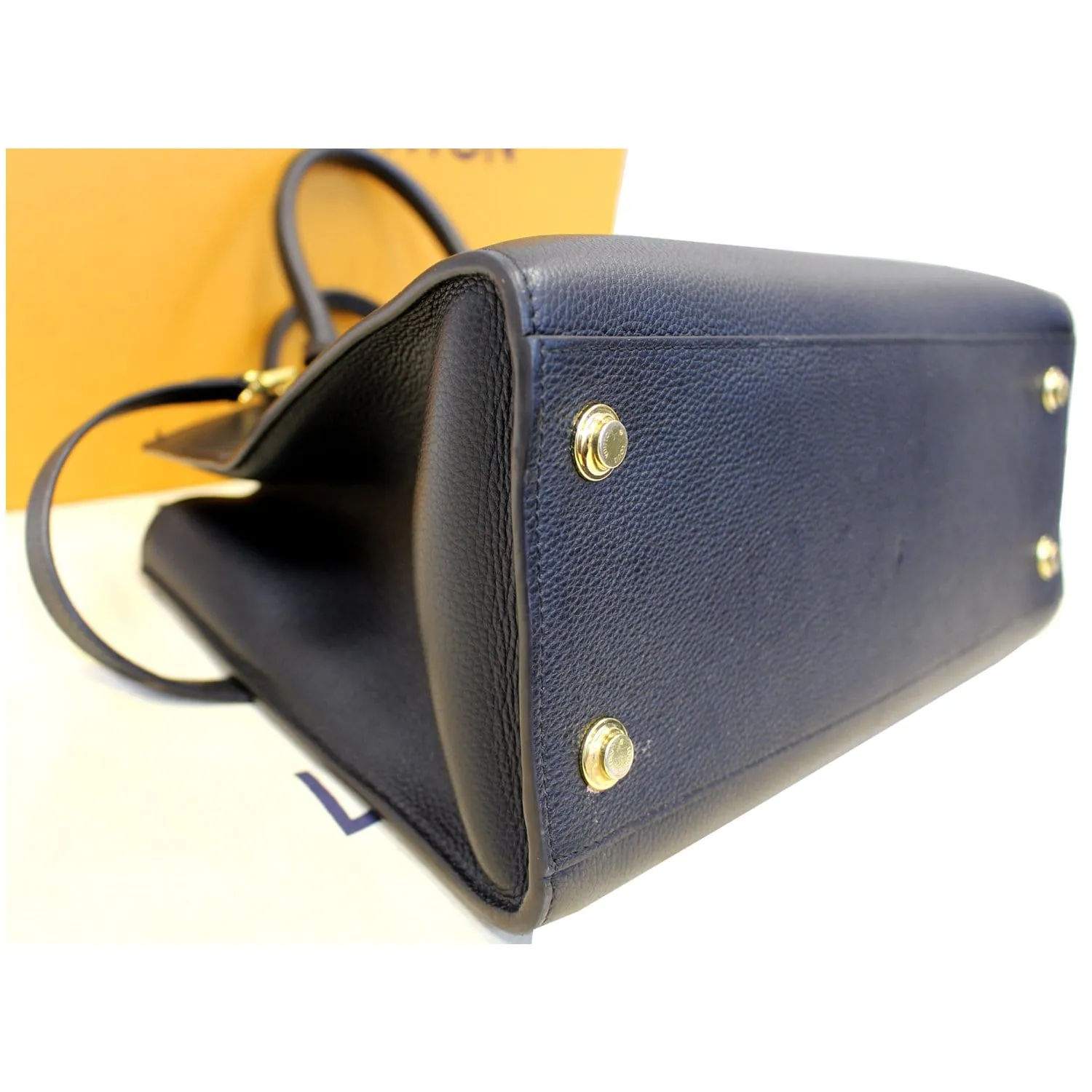 LOUIS VUITTON City Steamer MM Noir Black Leather Shoulder Bag