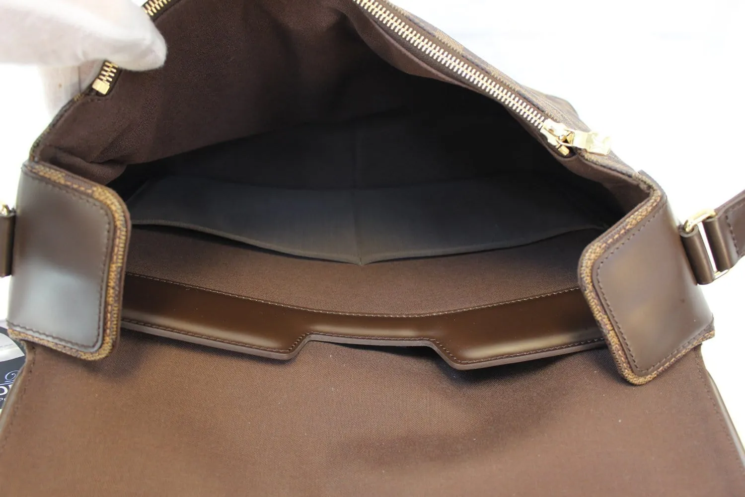 LOUIS VUITTON Damier Ebene Spencer Messenger Bag - Final Call