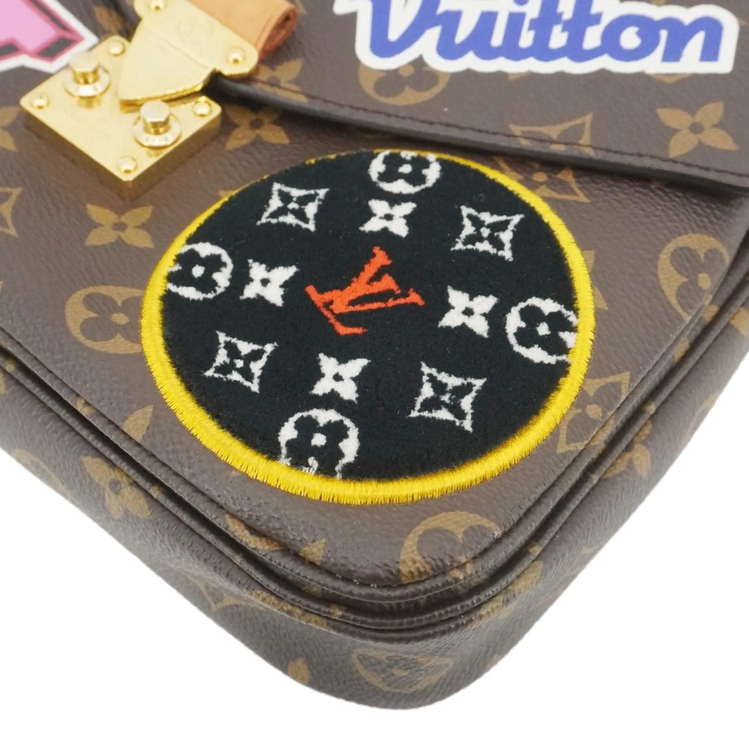 LOUIS VUITTON Metis Pochette Patches Monogram Canvas Crossbody Bag Brown