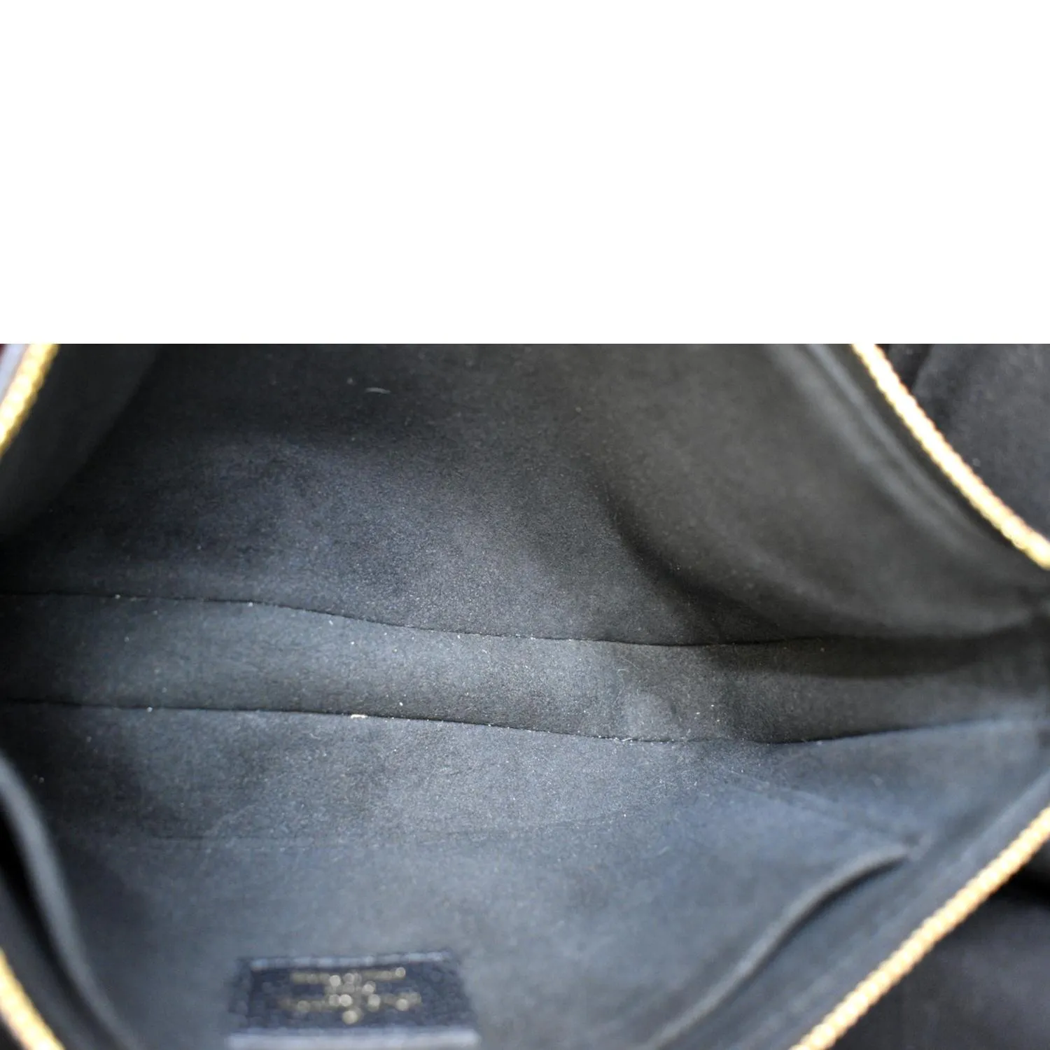 LOUIS VUITTON  Multi Pochette Accessoires Monogram Empreinte Shoulder Bag Black