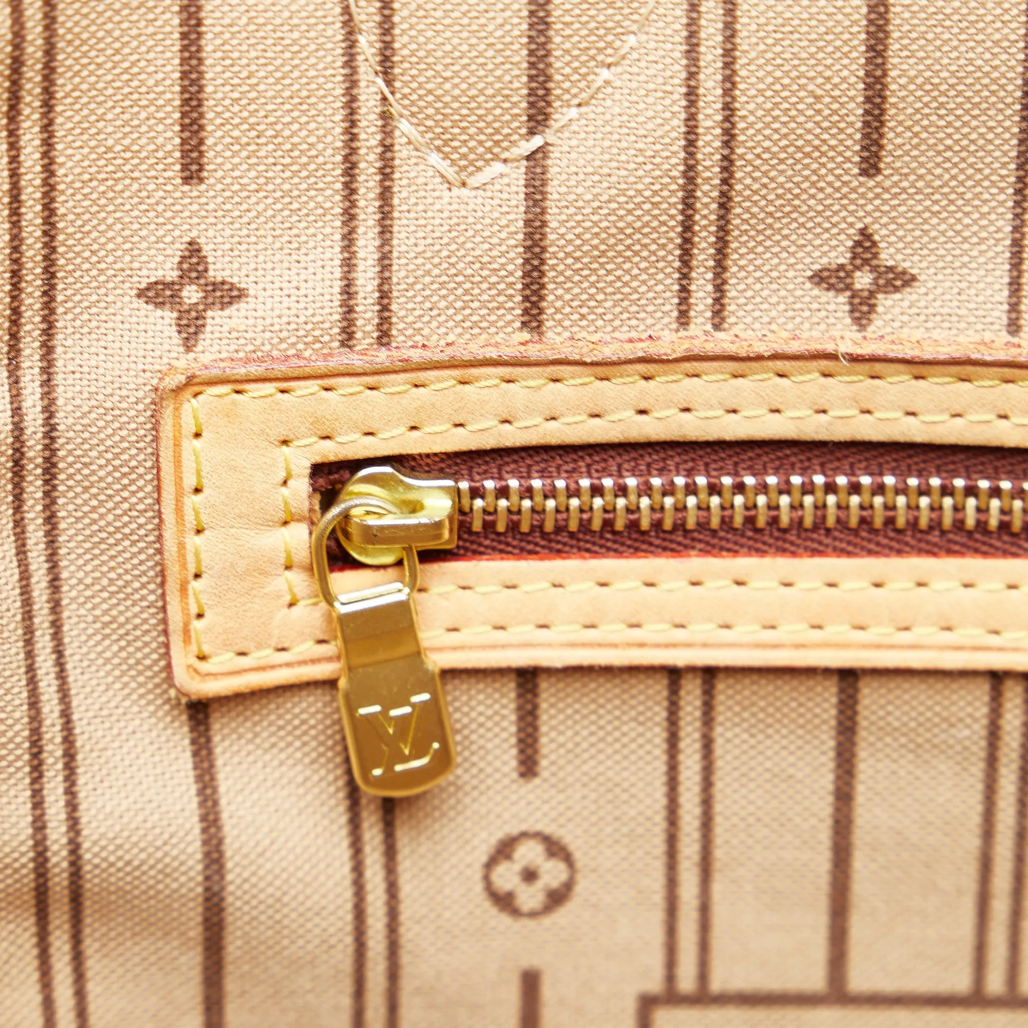 Louis Vuitton Neverfull MM Monogram Canvas