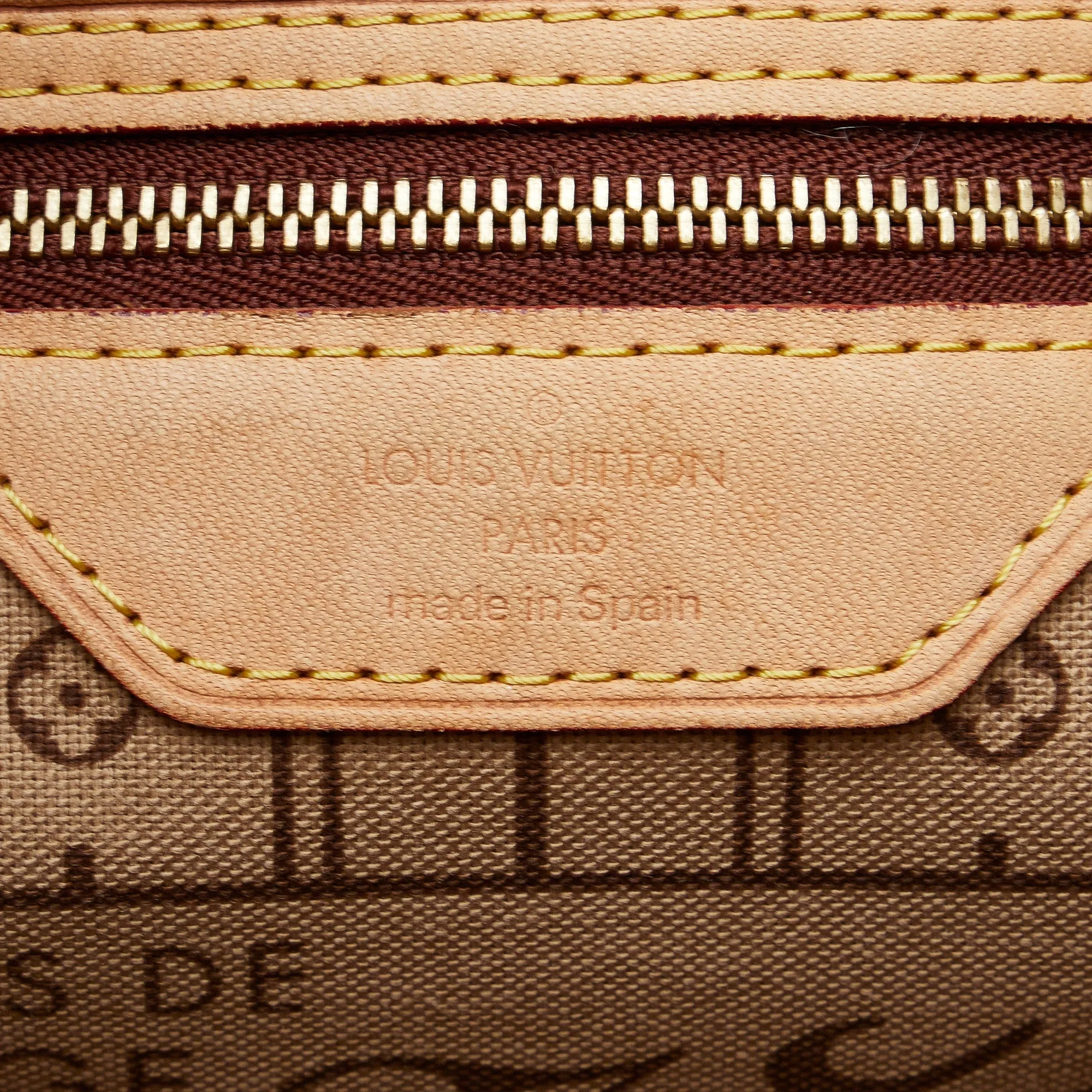 Louis Vuitton Neverfull MM Monogram Canvas