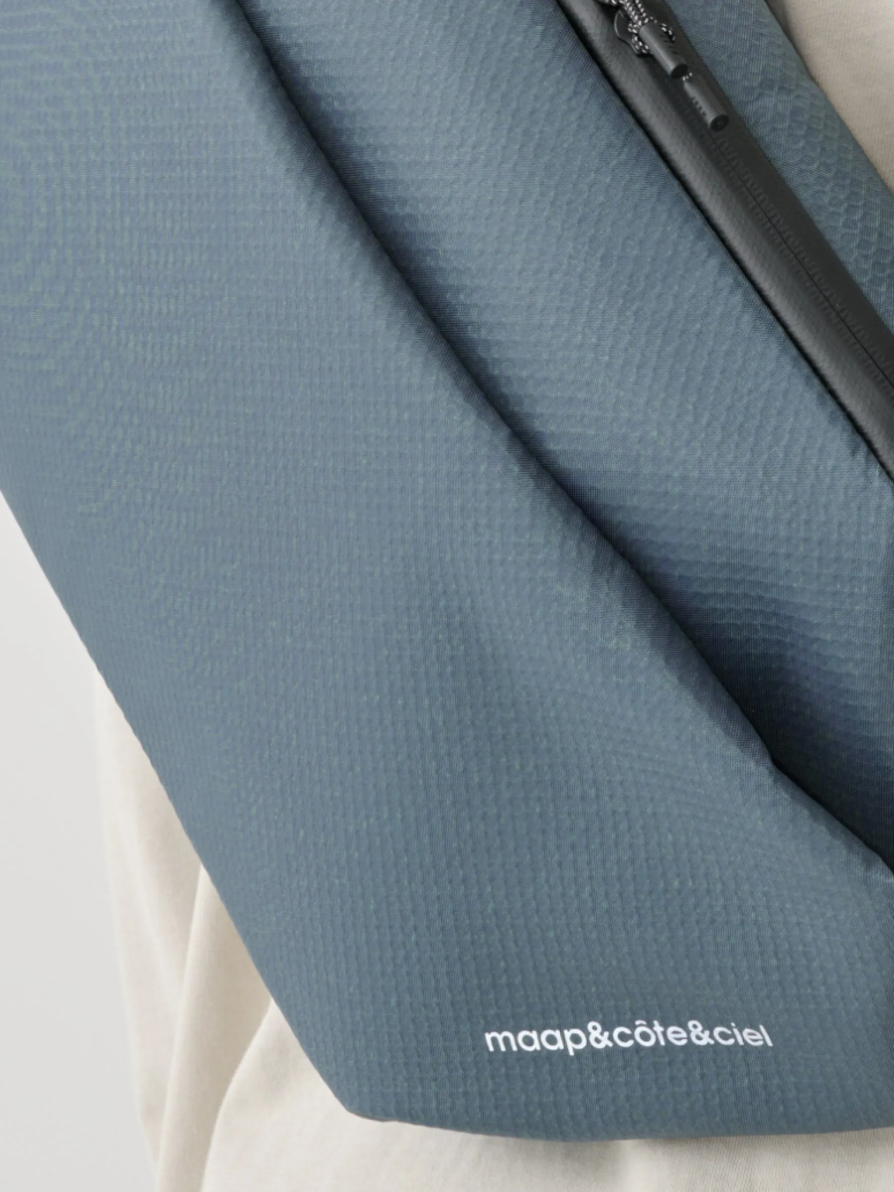 maap&côte&ciel Isarau Messenger Orion Blue