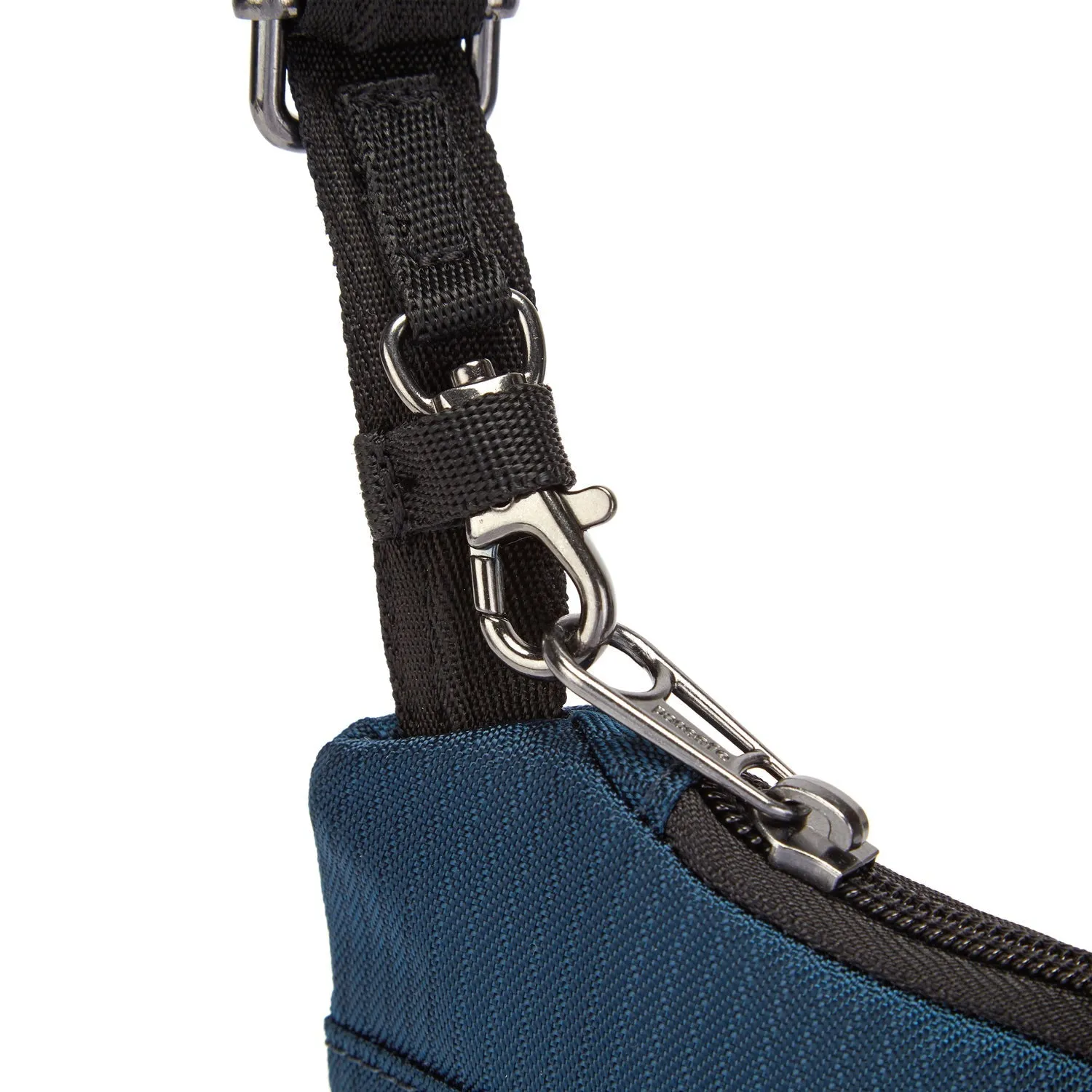 Pacsafe® Daysafe anti-theft tech crossbody