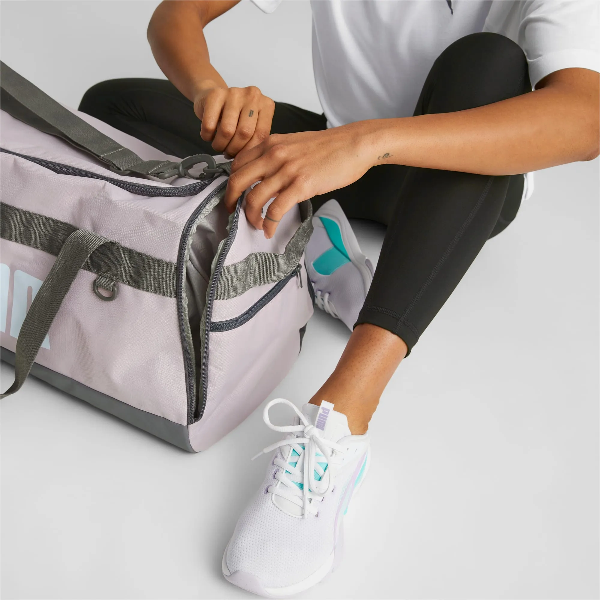 PUMA CHALLENGER MEDIUM DUFFLE BAG