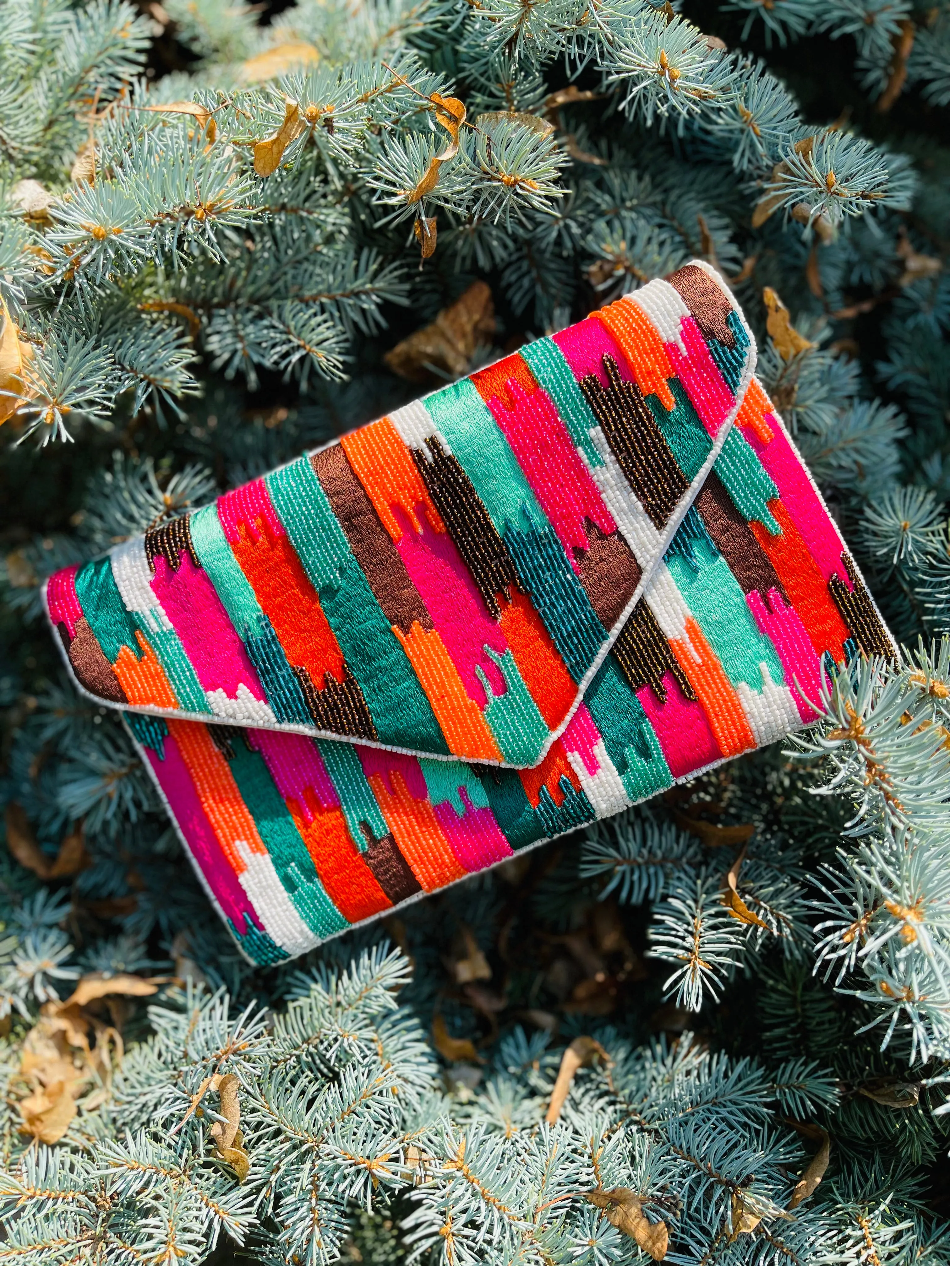 Stripe Pattern Handmade Beaded Clutch