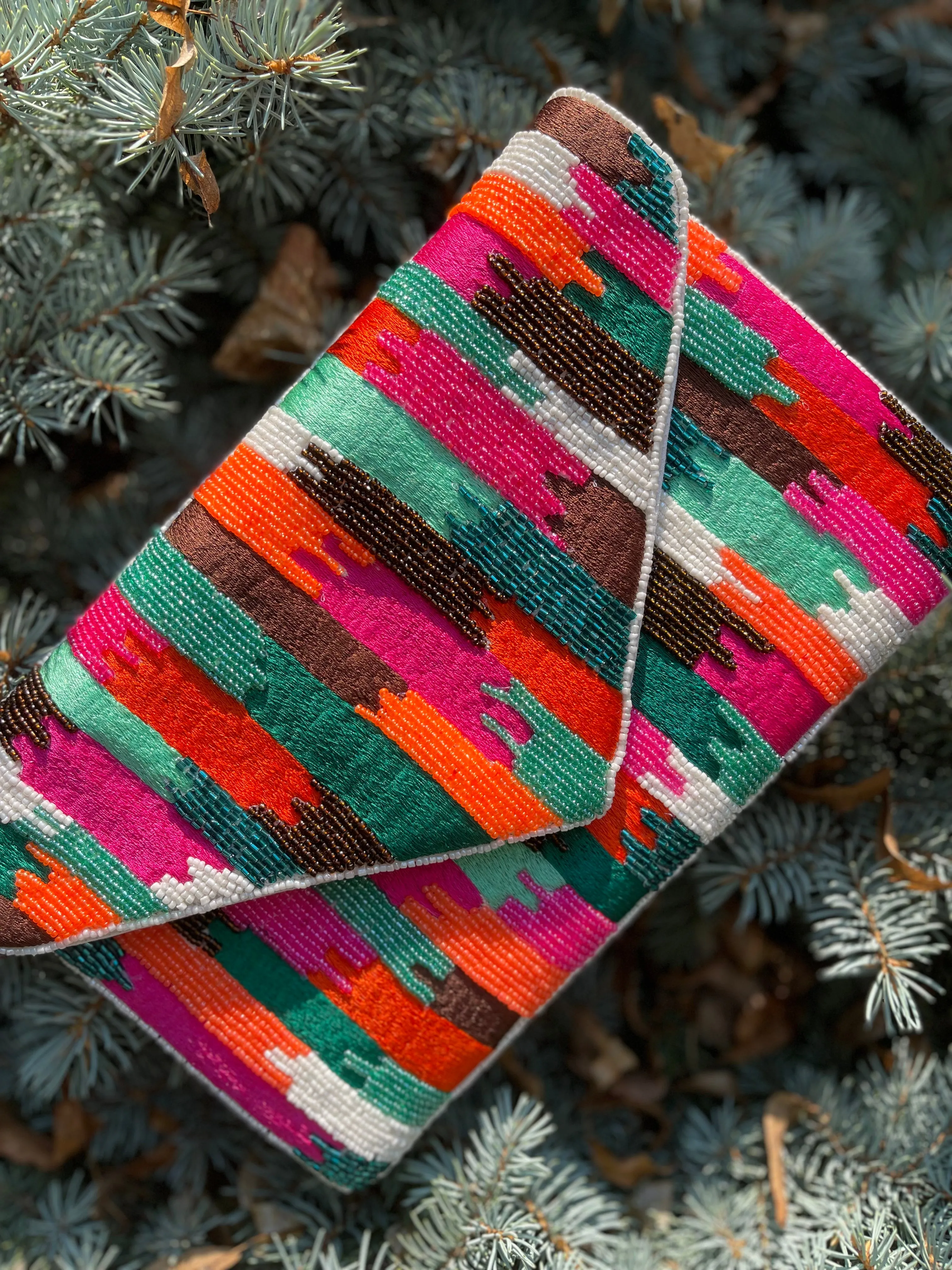 Stripe Pattern Handmade Beaded Clutch