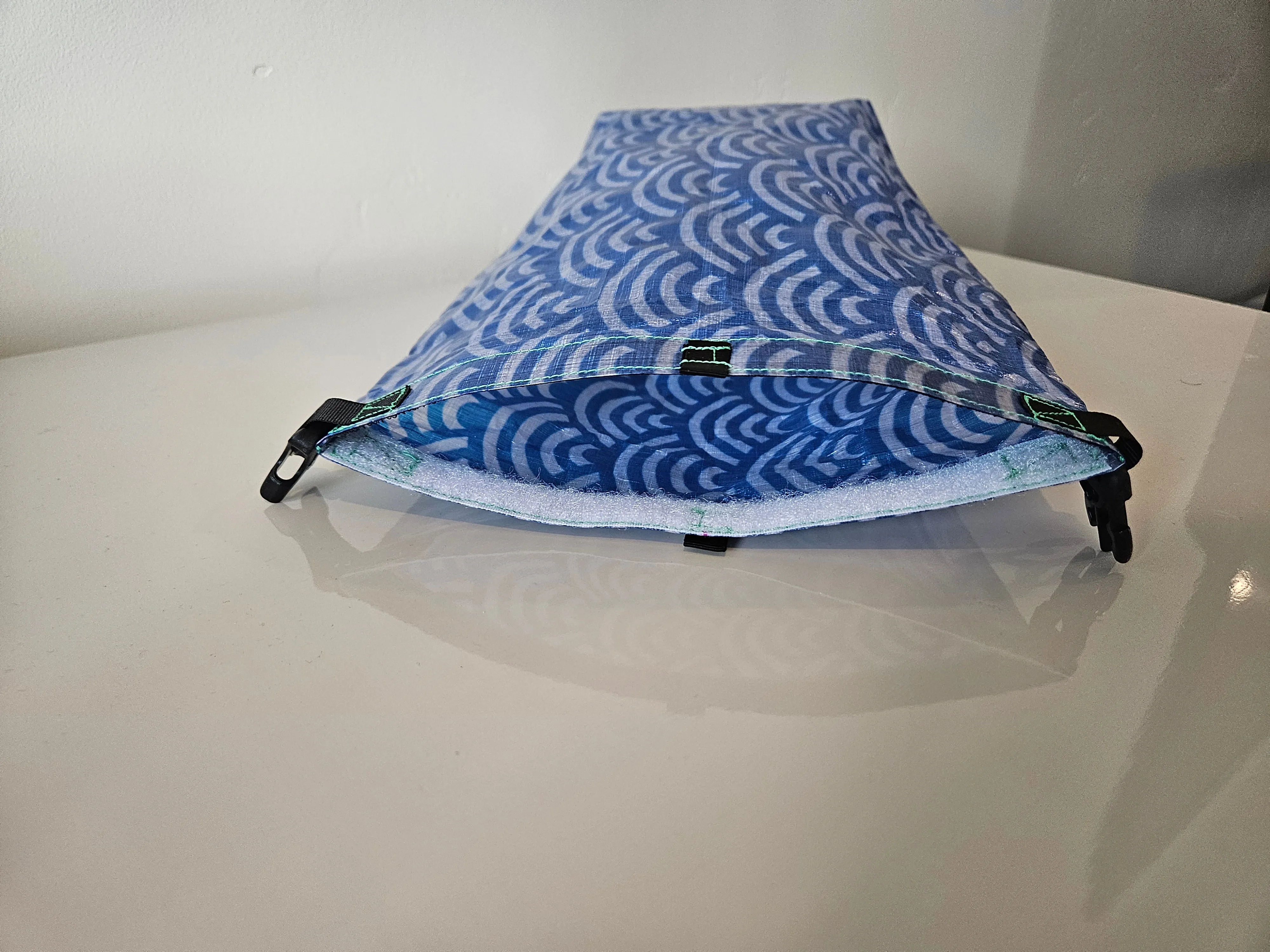 Superlight Small Dry Bag - Waves Dyneema