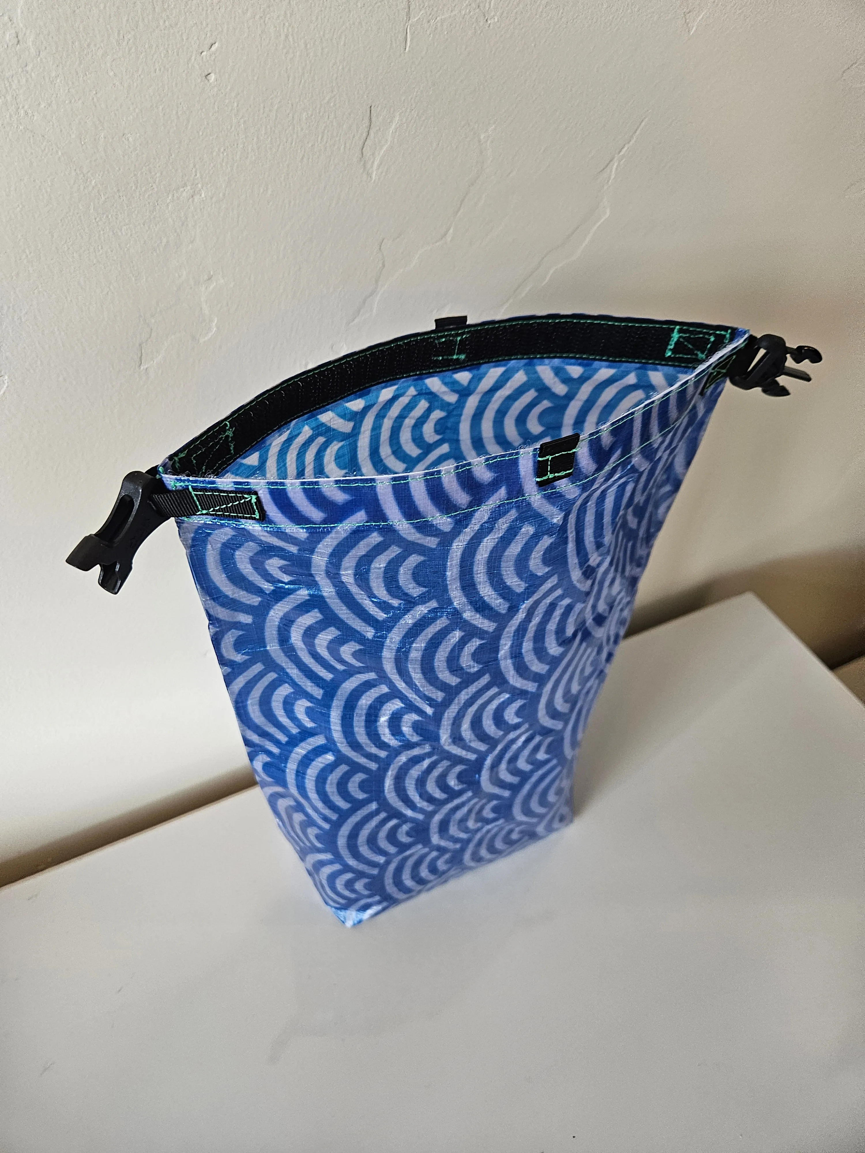 Superlight Small Dry Bag - Waves Dyneema