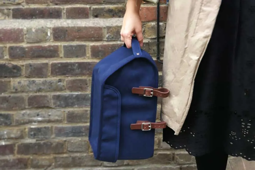 Toggle Box Bag
