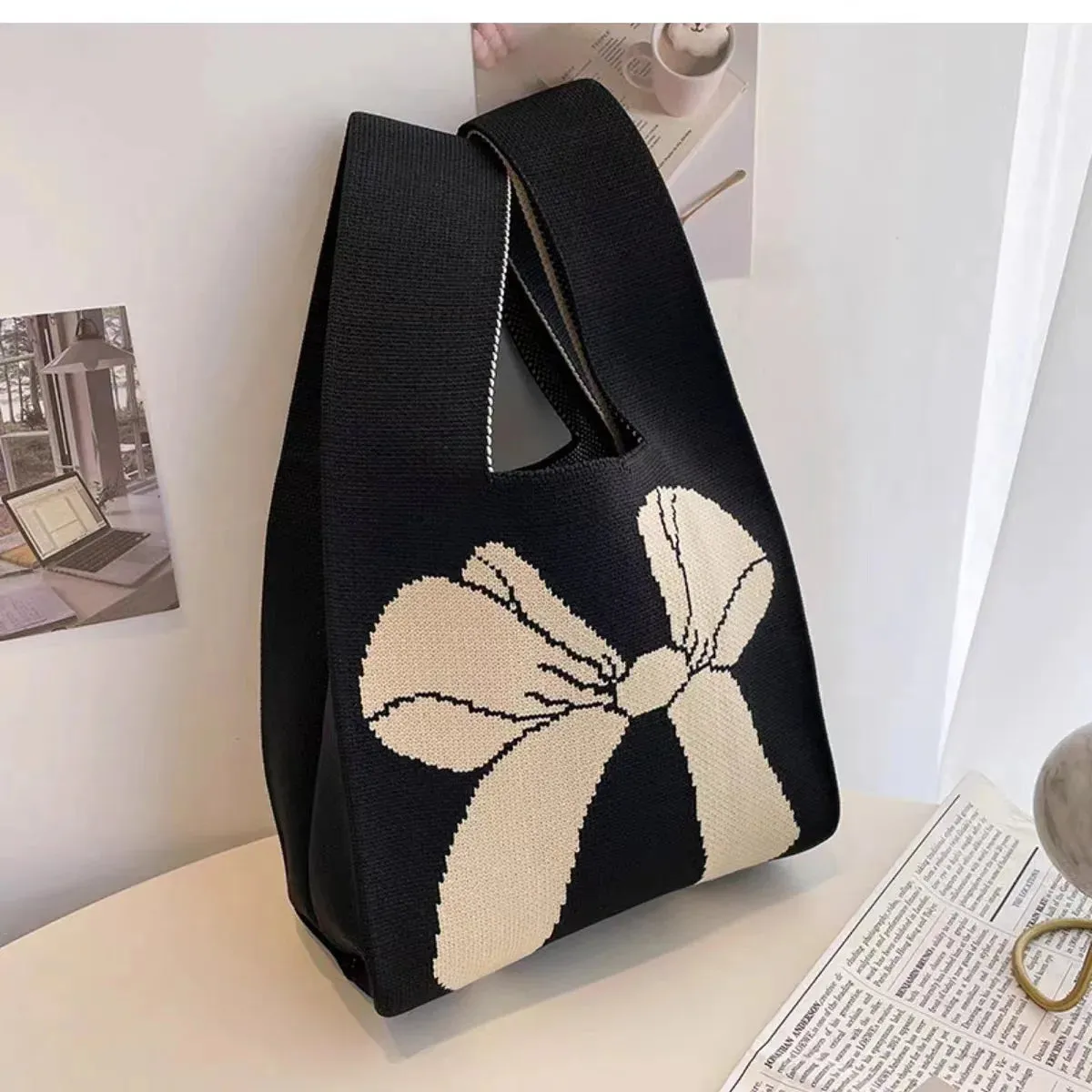 Womens Knot Wrist Bag Handmade Knitted Bag Portable Mini Striped Tote Bucket Phone Bags Large Capacity Autumn Winter Handbags