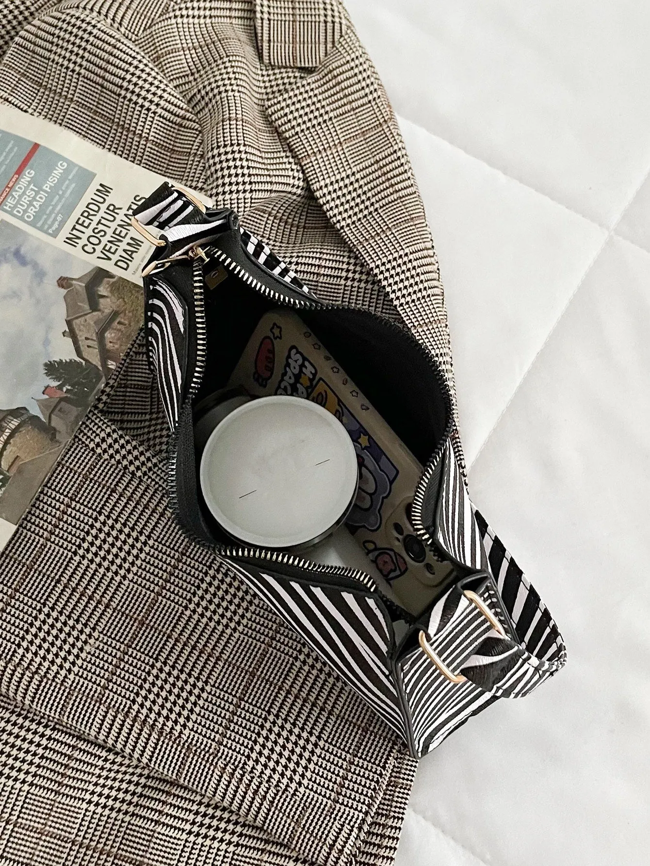 Zebra Striped Pattern Baguette Bag - Black and White